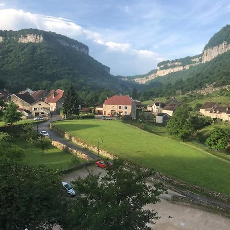 Gothique Cafe Hotel Baume-les-Messieurs Exterior foto