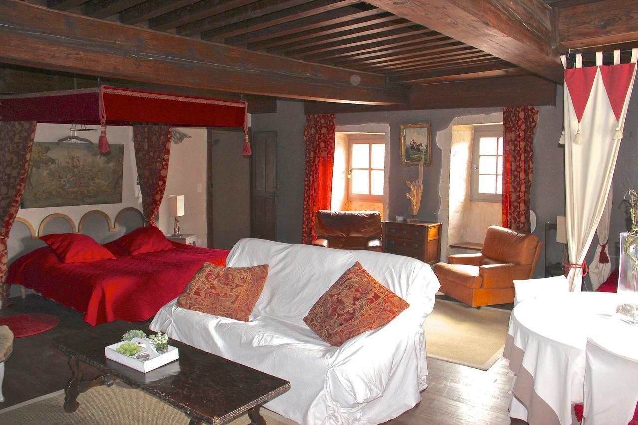 Gothique Cafe Hotel Baume-les-Messieurs Exterior foto