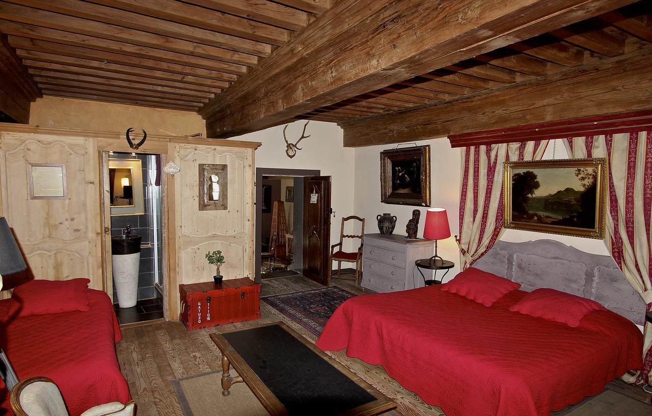 Gothique Cafe Hotel Baume-les-Messieurs Exterior foto