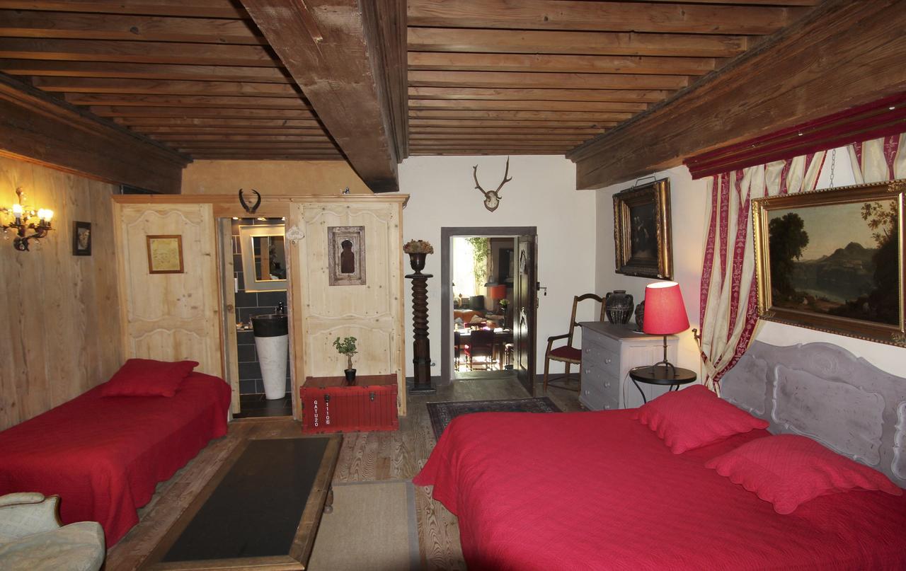 Gothique Cafe Hotel Baume-les-Messieurs Exterior foto