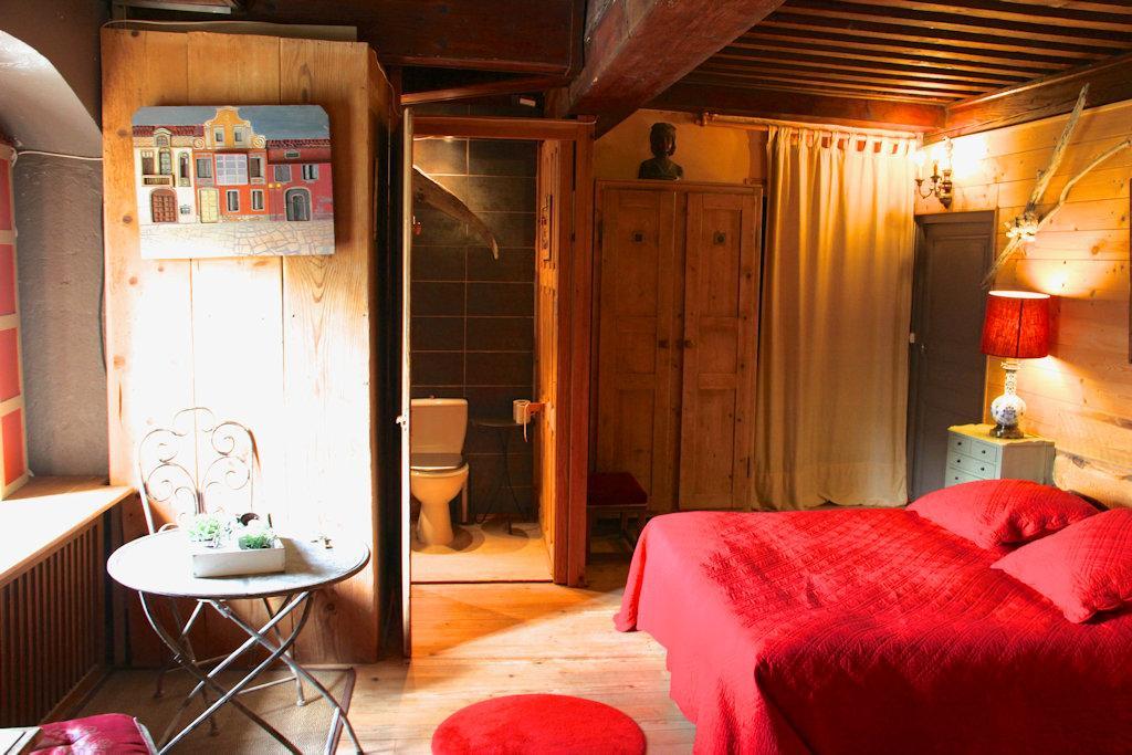 Gothique Cafe Hotel Baume-les-Messieurs Exterior foto