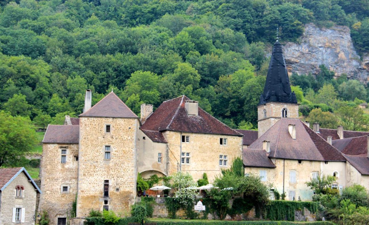 Gothique Cafe Hotel Baume-les-Messieurs Exterior foto